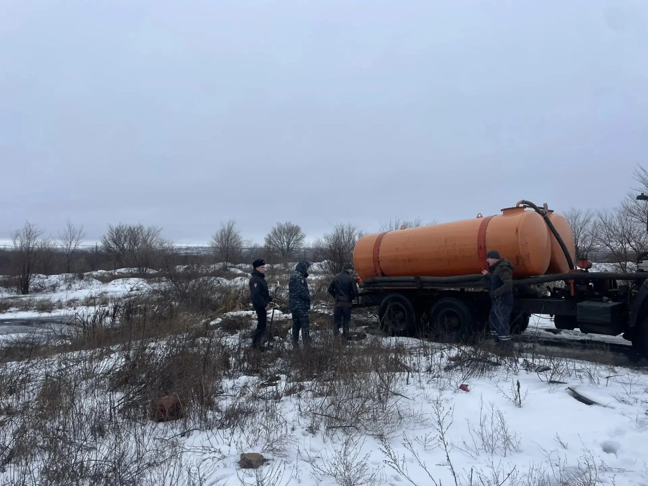 Донские полицейские пресекли факт загрязнения окружающей среды
