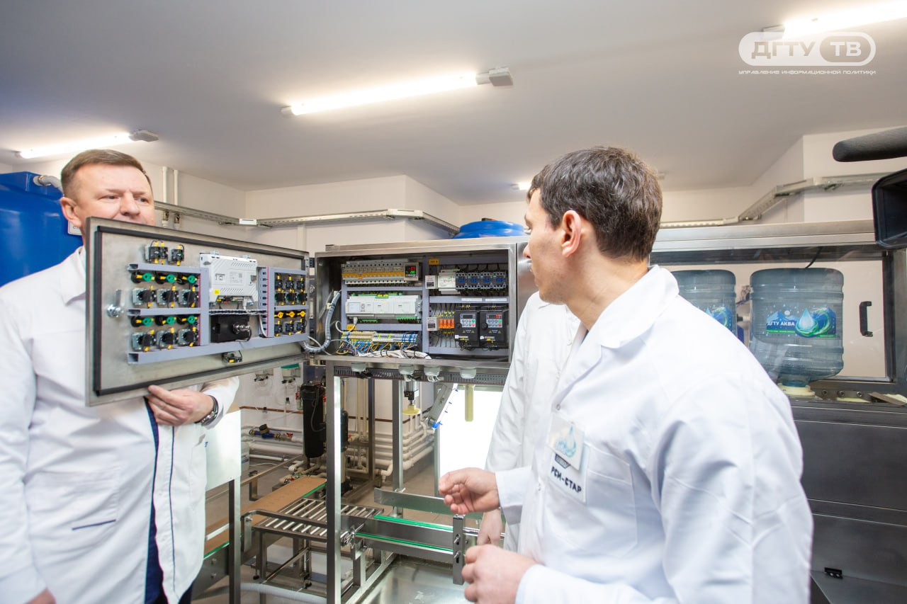 Лабораторию по производству собственной питьевой воды открыли в ДГТУ Лабораторию по производству собственной питьевой воды открыли в ДГТУ