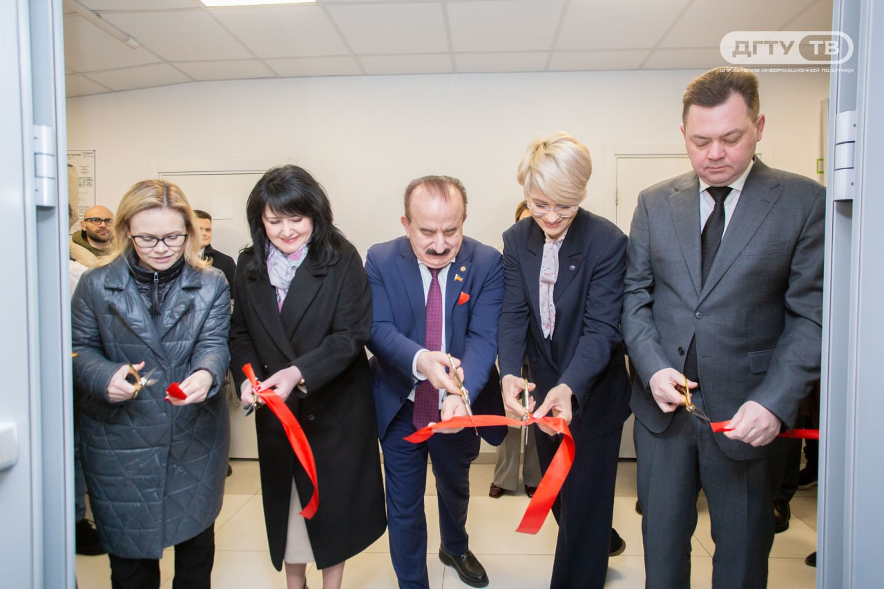 Лабораторию по производству собственной питьевой воды открыли в ДГТУ