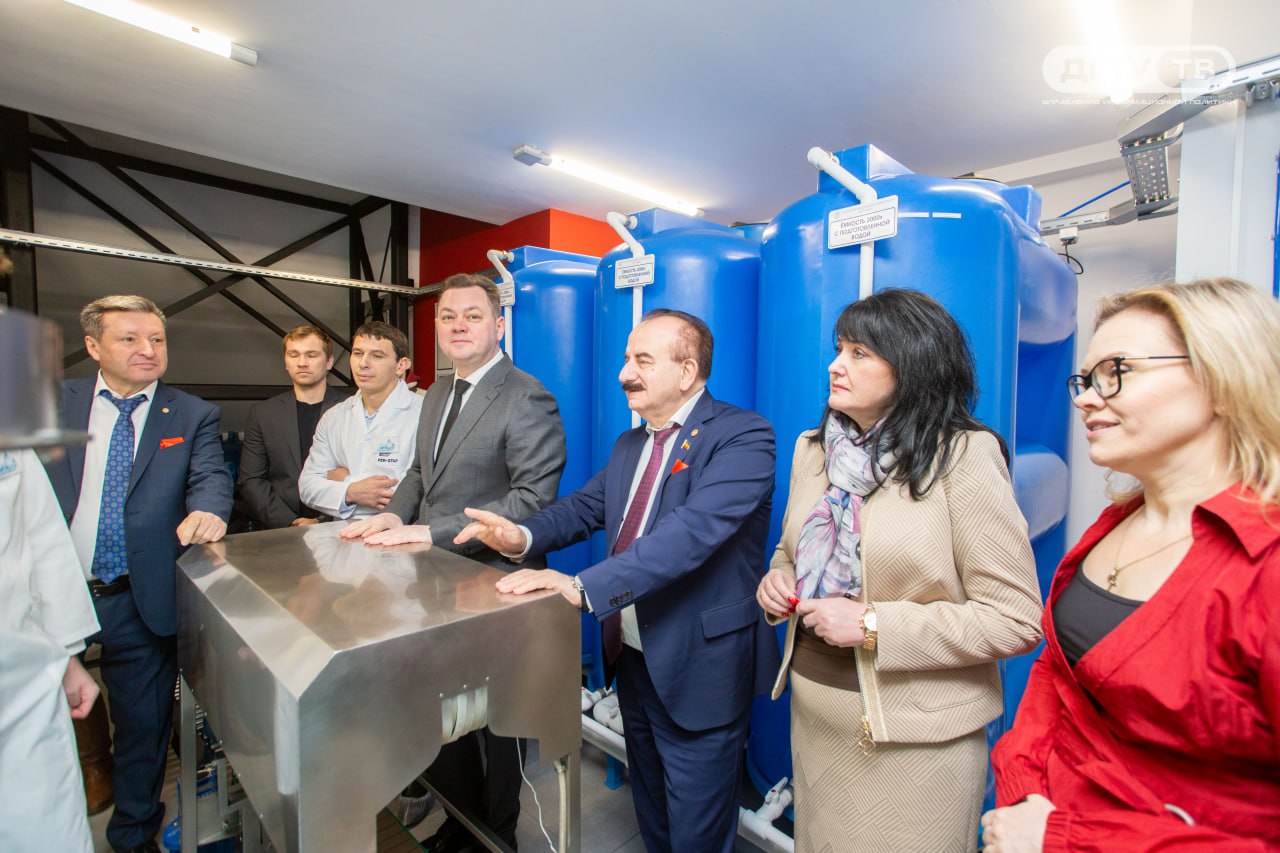 Лабораторию по производству собственной питьевой воды открыли в ДГТУ Лабораторию по производству собственной питьевой воды открыли в ДГТУ