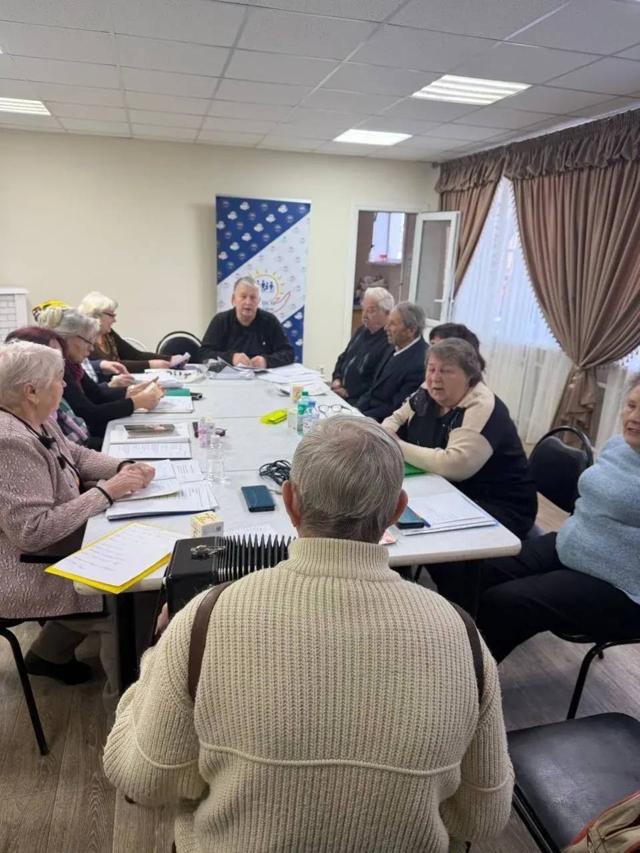 В ЦСО Батайска проходят бесплатные занятия для старшего поколения В ЦСО Батайска проходят бесплатные занятия для старшего поколения