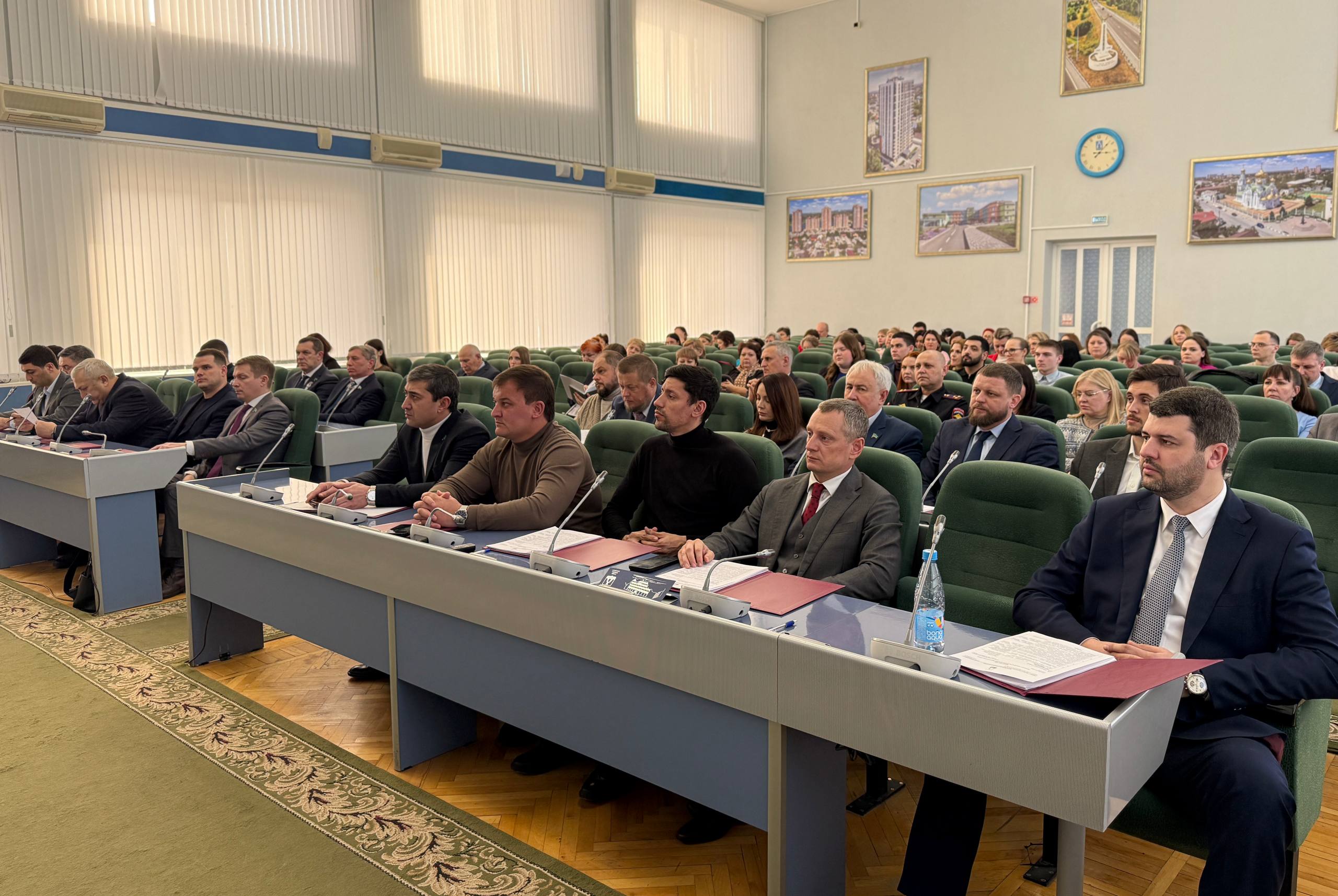 Сегодня на заседании Батайской городской Думы рассмотрели ряд вопросов социальной и спортивной повестки Сегодня на заседании Батайской городской Думы рассмотрели ряд вопросов социальной и спортивной повестки