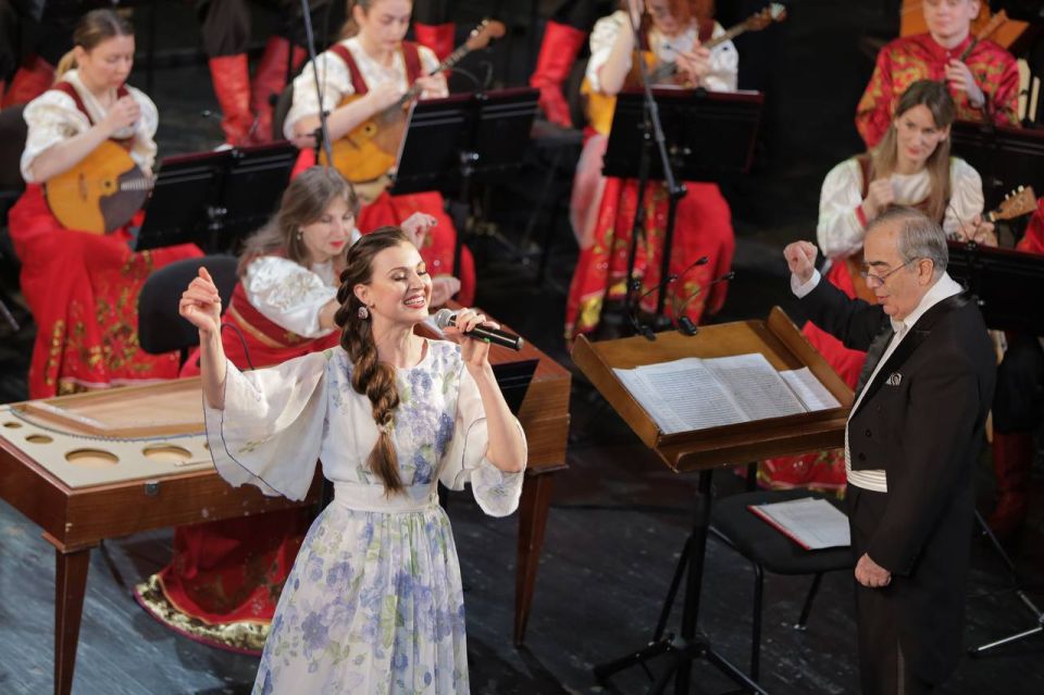 � ������� ��� ������ ����������� ����������� ��������� � 8 �����