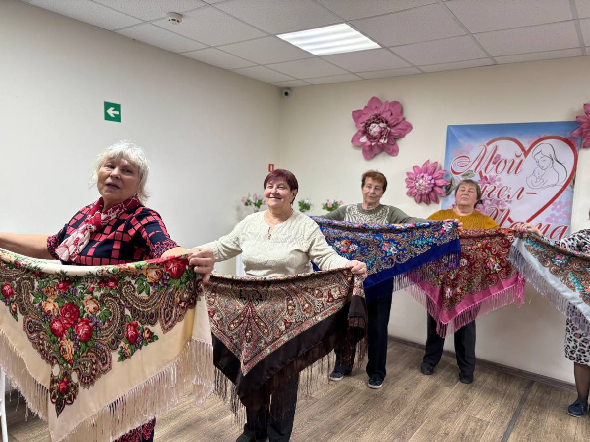 В ЦСО Батайска проходят бесплатные занятия для старшего поколения В ЦСО Батайска проходят бесплатные занятия для старшего поколения