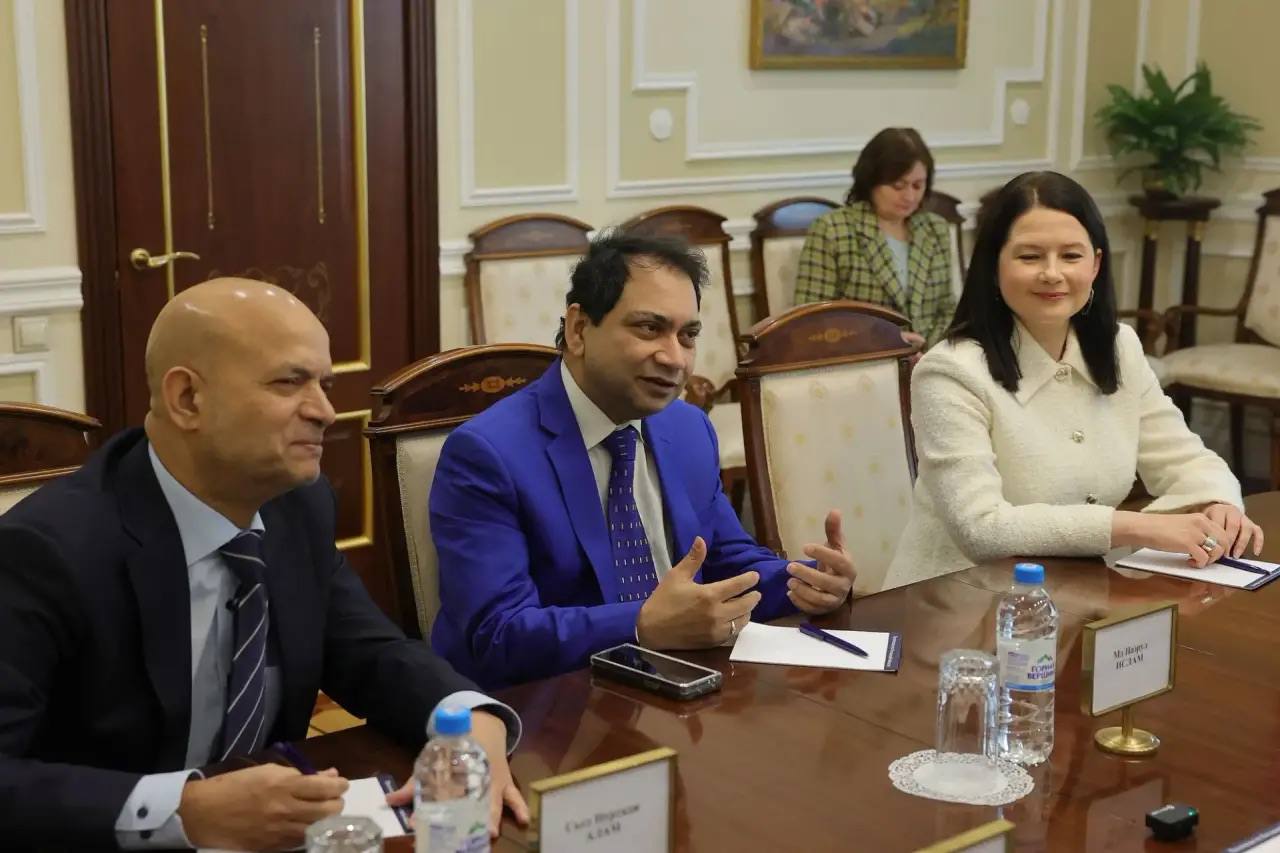 Юрий Слюсарь: Встретился с Чрезвычайным и Полномочным Послом Бангладеш Мд Назрулом Исламом Юрий Слюсарь: Встретился с Чрезвычайным и Полномочным Послом Бангладеш Мд Назрулом Исламом