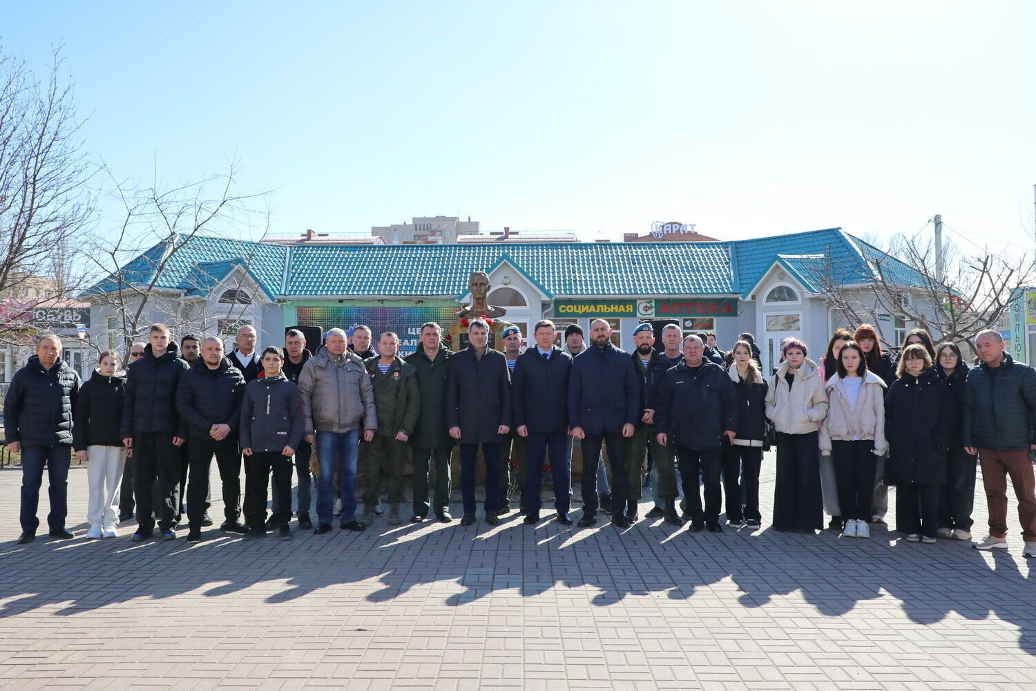 1 марта на площади имени Героя России Сергея Молодова прошло памятное мероприятие в годовщину подвига 6-й роты Псковской дивизии ВДВ 1 марта на площади имени Героя России Сергея Молодова прошло памятное мероприятие в годовщину подвига 6-й роты Псковской дивизии ВДВ