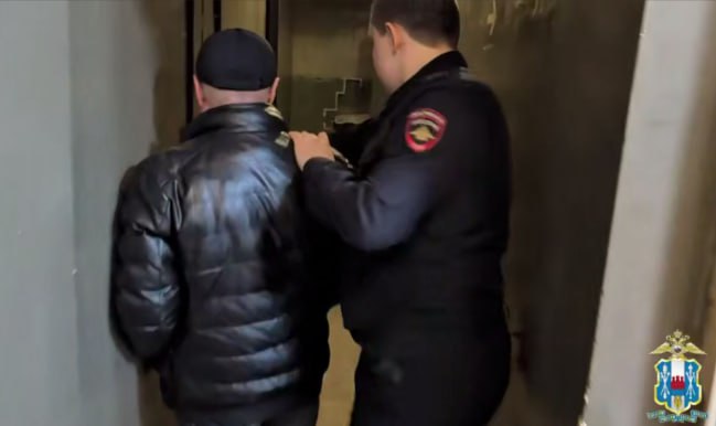 Вооружённые преступники напали на дом в Ростовской области и похитили имущество на 1,7 млн рублей