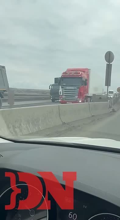 В Ростовской области на трассе М4 «Дон» образовалась семикилометровая пробка