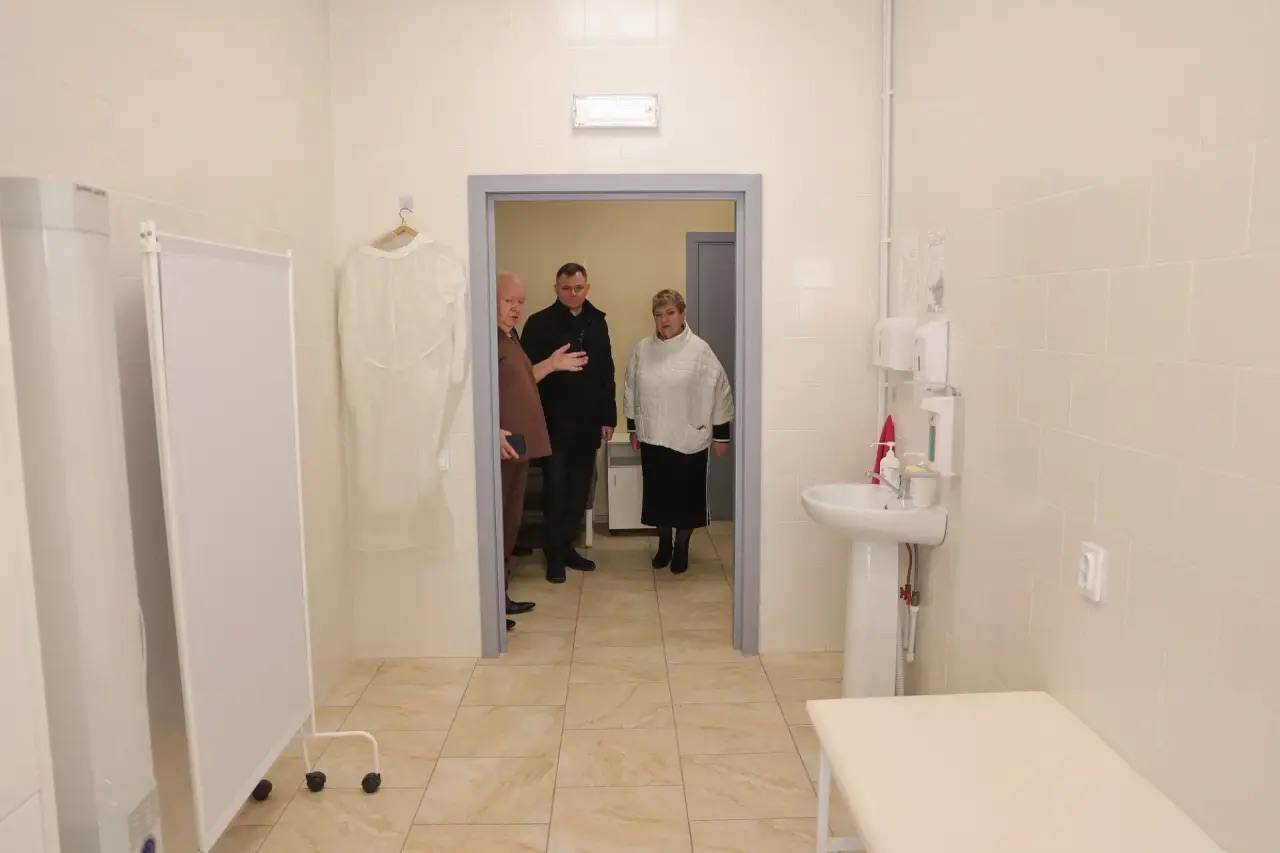 Юрий Слюсарь: Посетил ЦРБ Миллеровского района — увидел своими глазами, как меняется местная медицина, пообщался с врачами и жителями Юрий Слюсарь: Посетил ЦРБ Миллеровского района — увидел своими глазами, как меняется местная медицина, пообщался с врачами и жителями