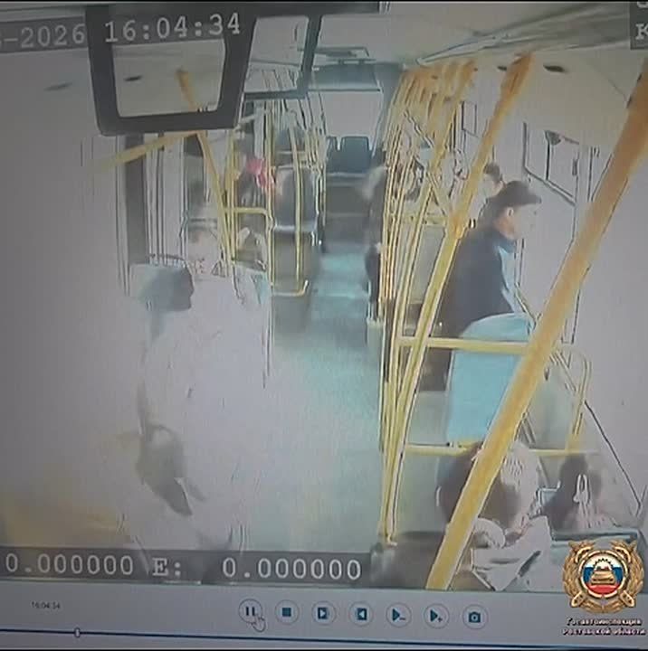 Появилось видео момента ДТП с автобусом возле "Сокола" в Ростове