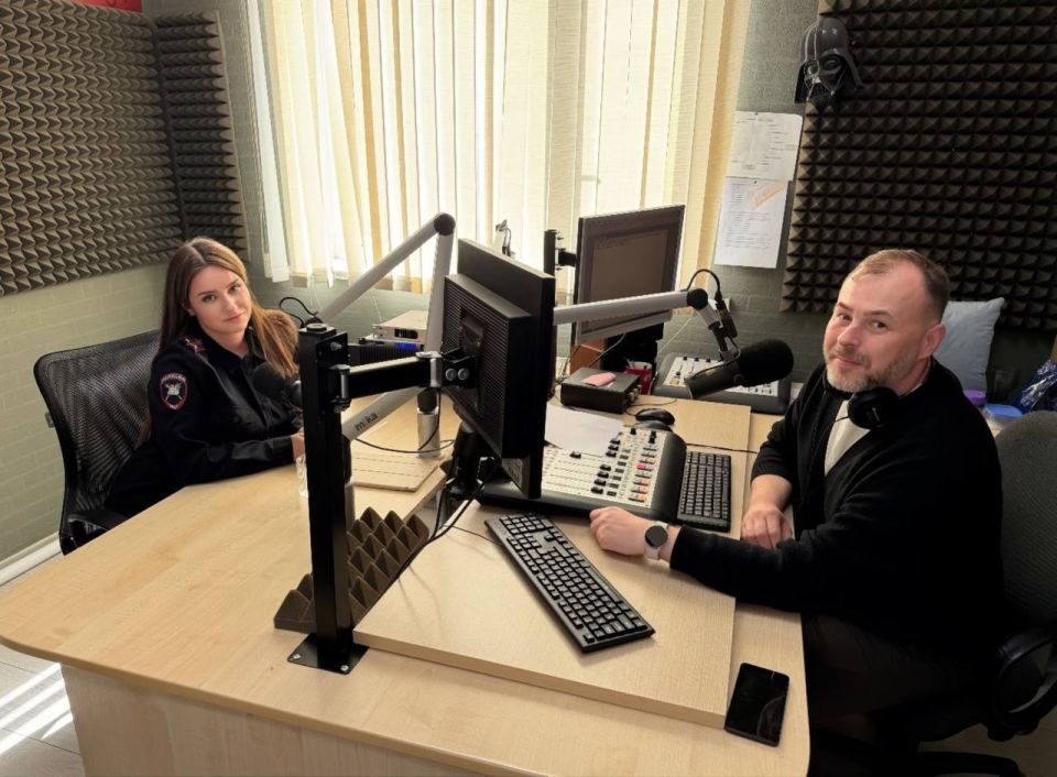 Сегодня в эфире «Авторадио Ростов-на-Дону» 104.1 в выпуске программы «Диалоги безопасности» с ведущим Александром Фадеевым в рамках реализации проекта «Безопасность дорожного движения» прозвучала тема: