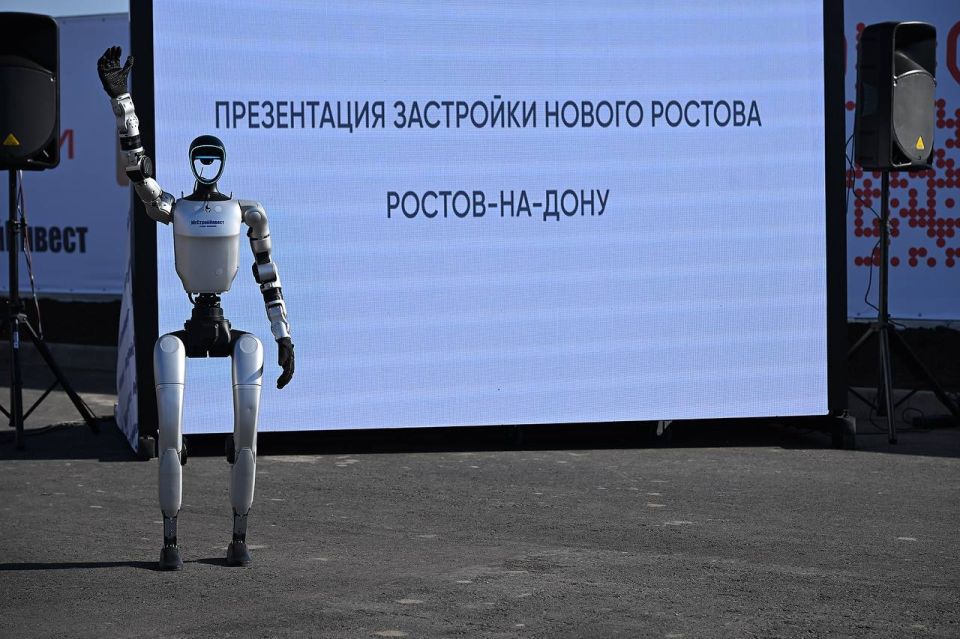 В донской столице прошел окружной форум партии «Единая Россия», на котором подводили итоги выполнения Народной программы за пять лет и ставили новые задачи на будущее