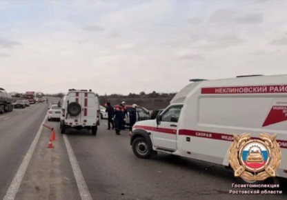 Два водителя погибли в жёстком ДТП на трассе под Ростовом