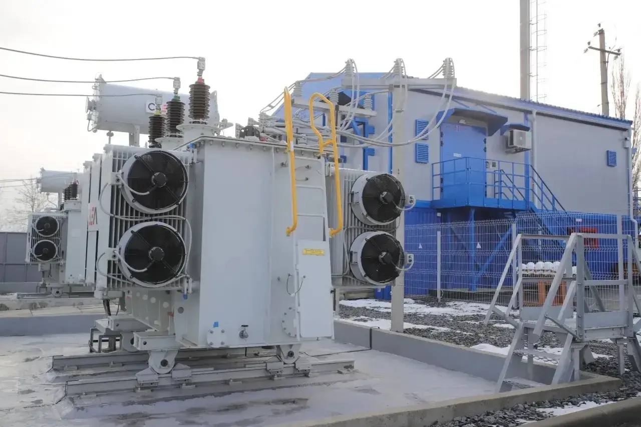 Юрий Слюсарь: На совещании с представителями «Донэнерго» обсудили итоги работы за 2025-й и задачи на 2026 год Юрий Слюсарь: На совещании с представителями «Донэнерго» обсудили итоги работы за 2025-й и задачи на 2026 год