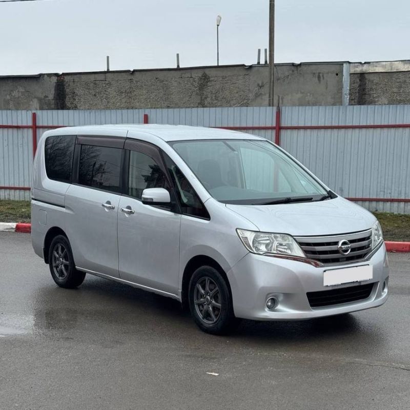 1 420 т.р. Nissan Serena, 2011 г.в