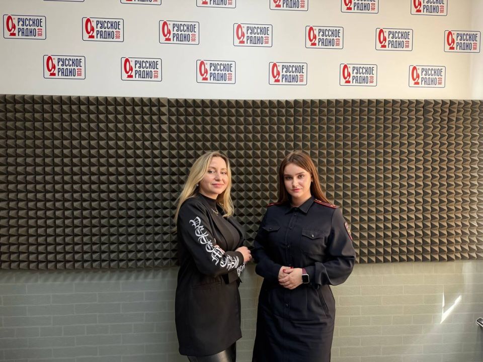 Сегодня в прямом эфире «Русского Радио» 103.0 в выпуске программы «Диалоги безопасности» с ведущей Юлией Максимовой в рамках реализации проекта «Безопасные и качественные дороги» прозвучала тема «Безопасность детей на...