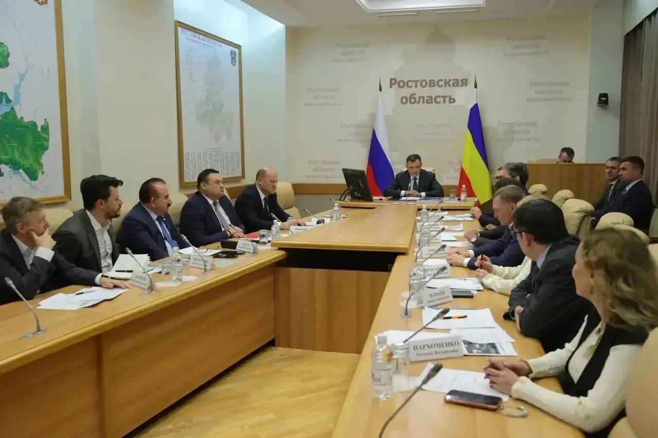 Александр Скрябин: Принял участие в совещании под председательством губернатора РО Ю. Б. Слюсаря по вопросам развития транспортного комплекса и модернизации основных транспортно-пересадочных узлов (ТПУ) Александр Скрябин: Принял участие в совещании под председательством губернатора РО Ю. Б. Слюсаря по вопросам развития транспортного комплекса и модернизации основных транспортно-пересадочных узлов (ТПУ)