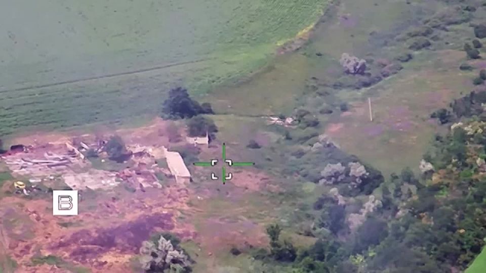 В Ростове-на-Дону вручили "Золотую Звезду" Героя России младшему сержанту Денису Свиридову, который в одиночку удерживал полтора месяца огневую точку, находясь в окружении