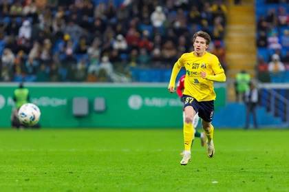 В субботу во время матча ФК «Ростов» и «Ахмата» в 22 туре РПЛ в Грозном игрок команды хозяев потерял сознание