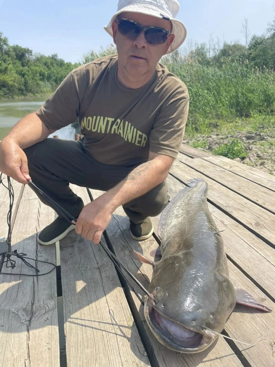 Историей поимки 37-килограммового сома методом троллинга поделился ростовский рыболов Историей поимки 37-килограммового сома методом троллинга поделился ростовский рыболов