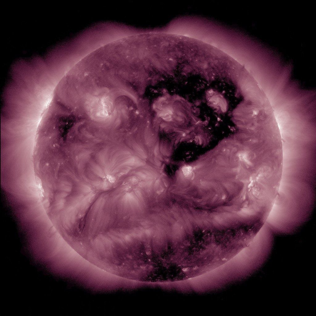 Сильная магнитная буря уровня G3 накрыла Ростовскую область Сильная магнитная буря уровня G3 накрыла Ростовскую область
