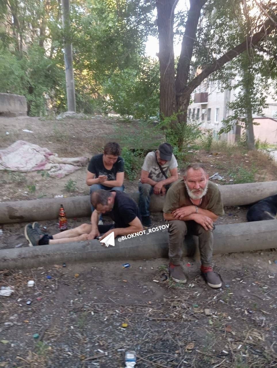 Бомж поджег гараж и мусорку в Батайске Бомж поджег гараж и мусорку в Батайске