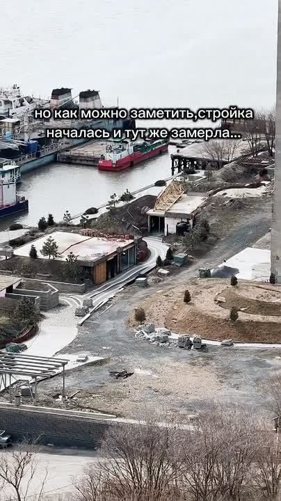 Вы бы хотели чтобы в Ростове как в Санкт-Петербурге здания старых заводов преобразовывали в креативные арт-пространства? Свое мнение пишите в комментариях