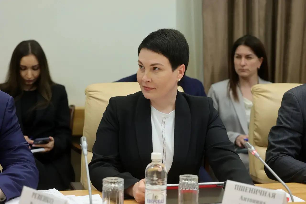 Юрий Слюсарь: Накануне занимались вопросами благоустройства Ростова, а на неделе обсудили ряд дизайн-проектов общественных территорий в районах Ростовской области Юрий Слюсарь: Накануне занимались вопросами благоустройства Ростова, а на неделе обсудили ряд дизайн-проектов общественных территорий в районах Ростовской области