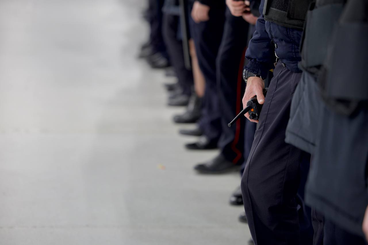 Более 100 ростовских полицейских заступили к охране общественного порядка в выходные дни в донской столице Более 100 ростовских полицейских заступили к охране общественного порядка в выходные дни в донской столице