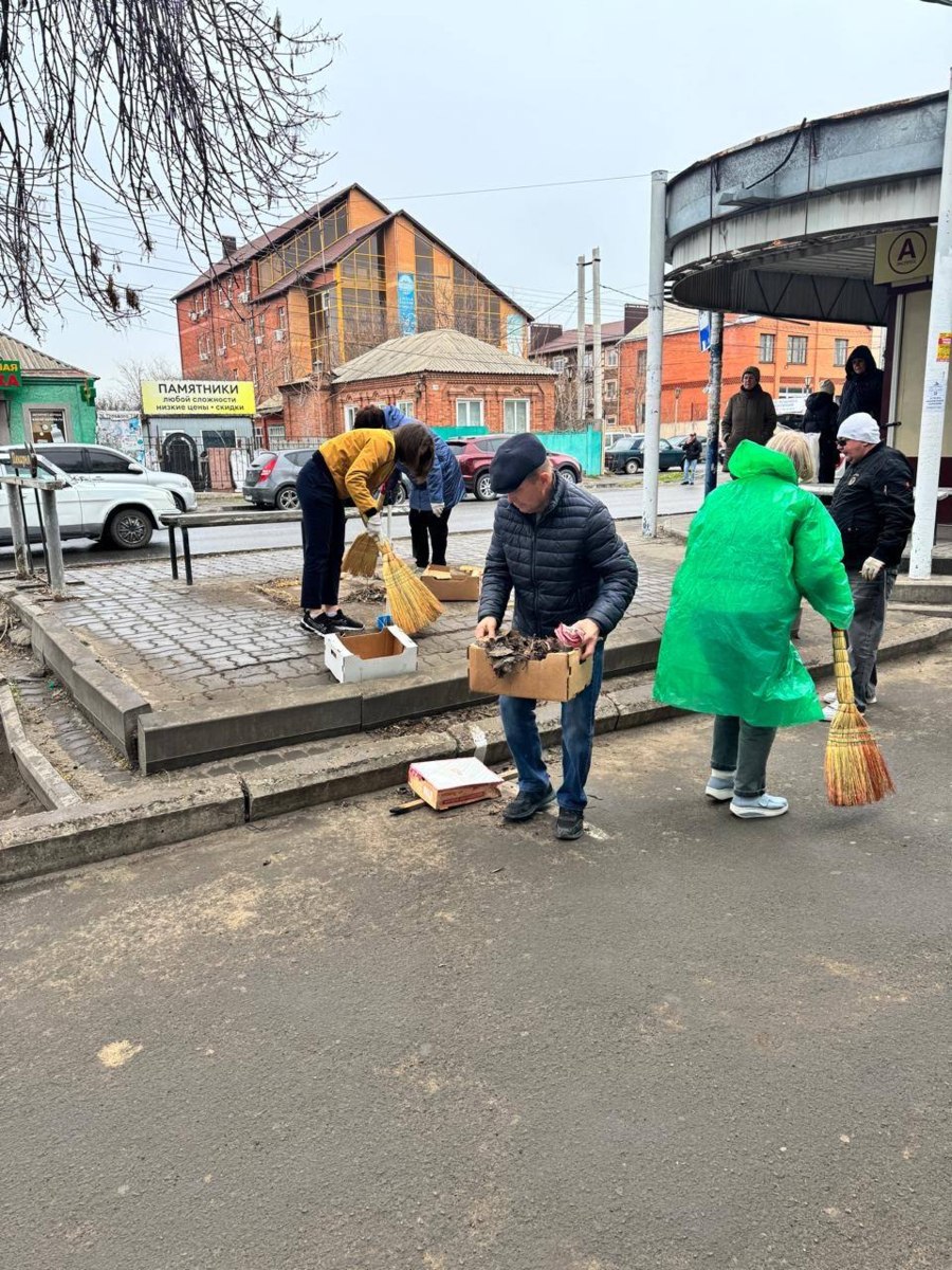 Батайский бизнес присоединился к месячнику чистоты