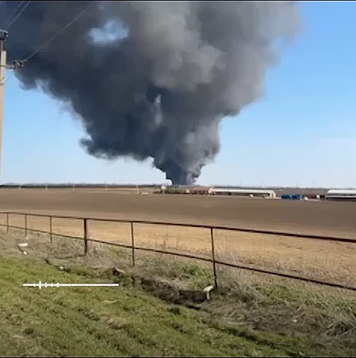 "Я вижу из окна, уже потушен этот пожар, но сказать больше я ничего не могу"