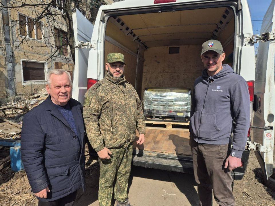 Депутат Законодательного Собрания Ростовской области Борис Аксенов доставил помощь бойцам специальной военной операции