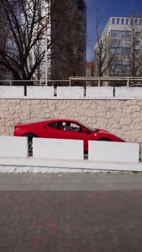 ������ ������� ��������� "�����������" � ���������� �� Ferrari �� ���������� �������