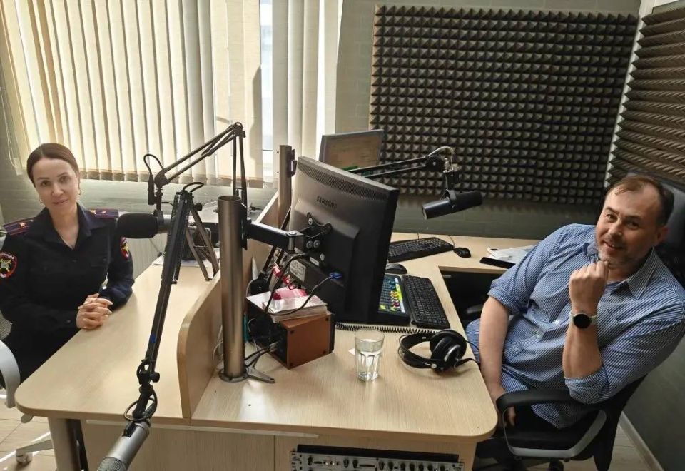 Сегодня в эфире «Love Радио Ростов-на-Дону» 101.6., в рамках Федерального проекта «Безопасность дорожного движения» нацпроекта «Инфраструктура для жизни» прозвучала программа «Диалоги Безопасности»