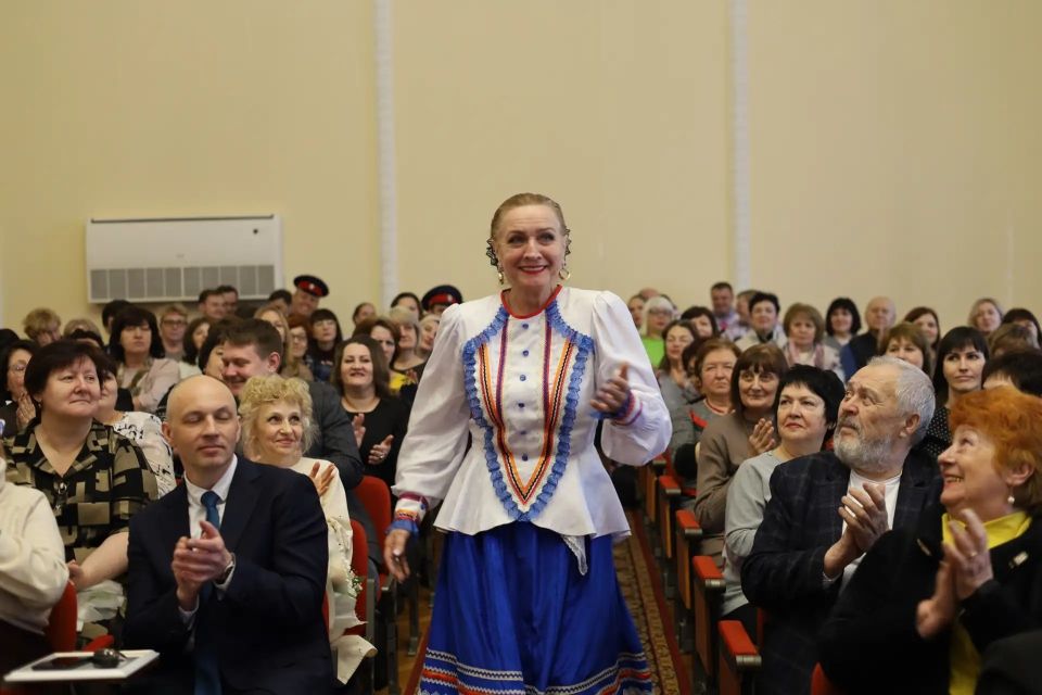 Уважаемые работники культуры города Шахты!