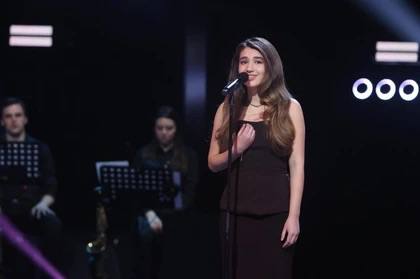 23-летняя Диана Дохоян из поселка Чистоозерного Ростовской области попала на шоу «Голос» с третьей попытки