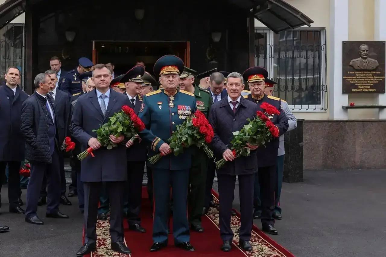 Юрий Слюсарь: Сегодня в России отмечается День войск национальной гвардии Юрий Слюсарь: Сегодня в России отмечается День войск национальной гвардии