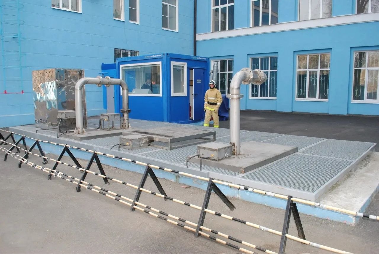 В рамках рабочей поездки в Ростовскую область руководитель Росморречфлота Андрей Тарасенко посетил Институт водного транспорта имени Г.Я. Седова – филиал ГМУ им. адм. Ф.Ф. Ушакова. Руководителю продемонстрировали обучение... В рамках рабочей поездки в Ростовскую область руководитель Росморречфлота Андрей Тарасенко посетил Институт водного транспорта имени Г.Я. Седова – филиал ГМУ им. адм. Ф.Ф. Ушакова. Руководителю продемонстрировали обучение...