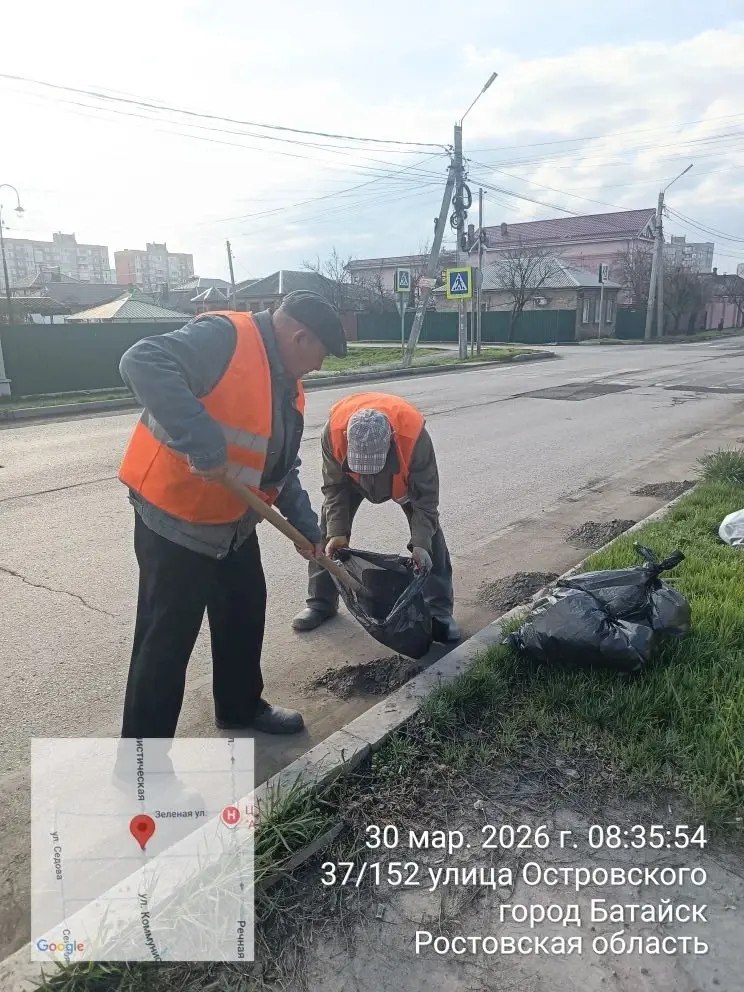 Сегодня с рассветом в Батайске продолжилась работа по уборке города Сегодня с рассветом в Батайске продолжилась работа по уборке города