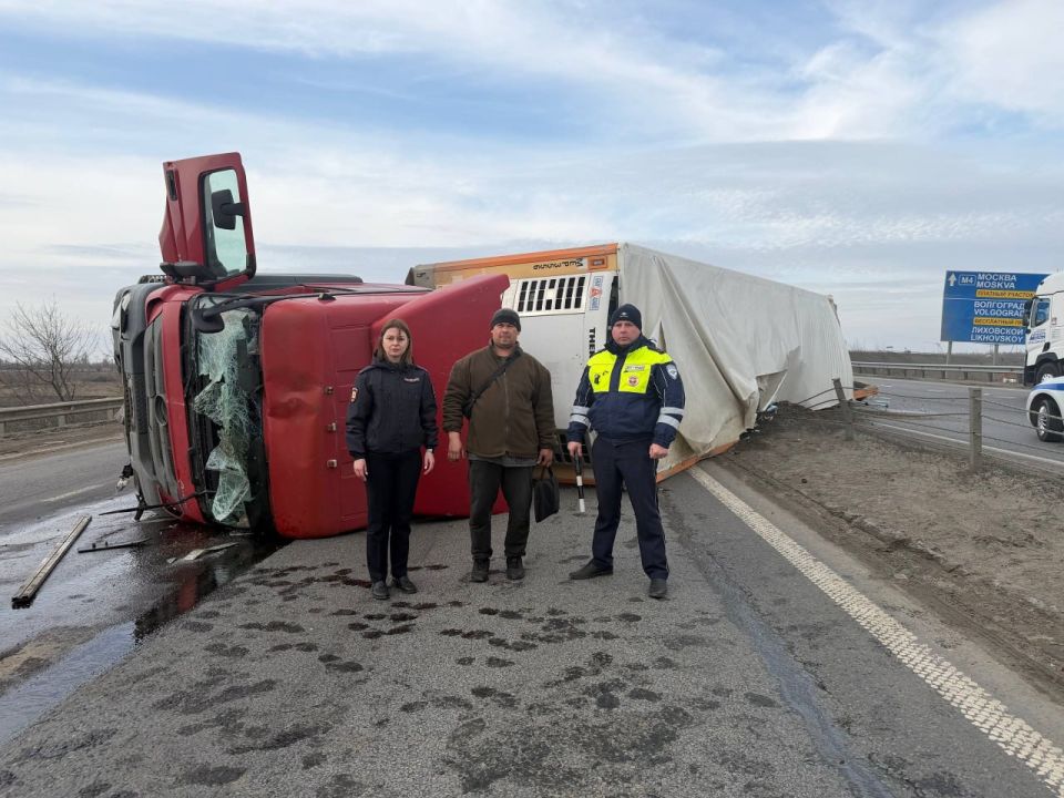 Каменские полицейские оказали помощь гражданину, попавшему в беду
