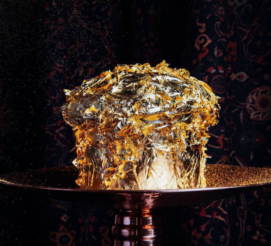 В России создали премиальный пасхальный кулич за 25 тыс