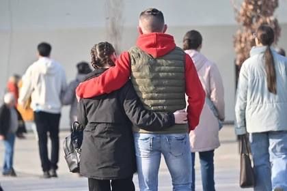 Доброе утро, друзья! Сегодня в Ростове погода будет пасмурной, а по области – с дождем и грозой, порывистым ветром