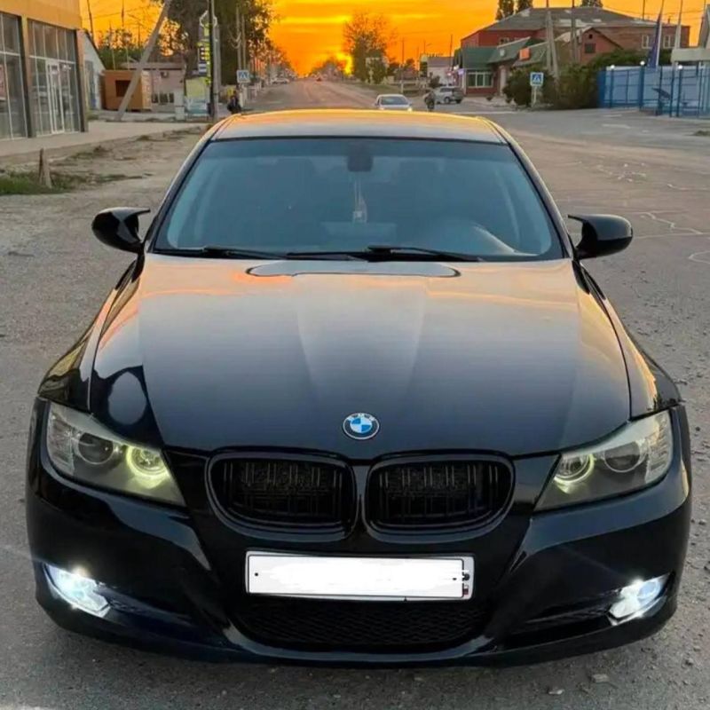 1 100 �.�. BMW 3 �����, 2009 �.�
