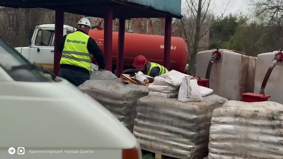 Ремонт коллектора на Текстильной: работы продолжаются