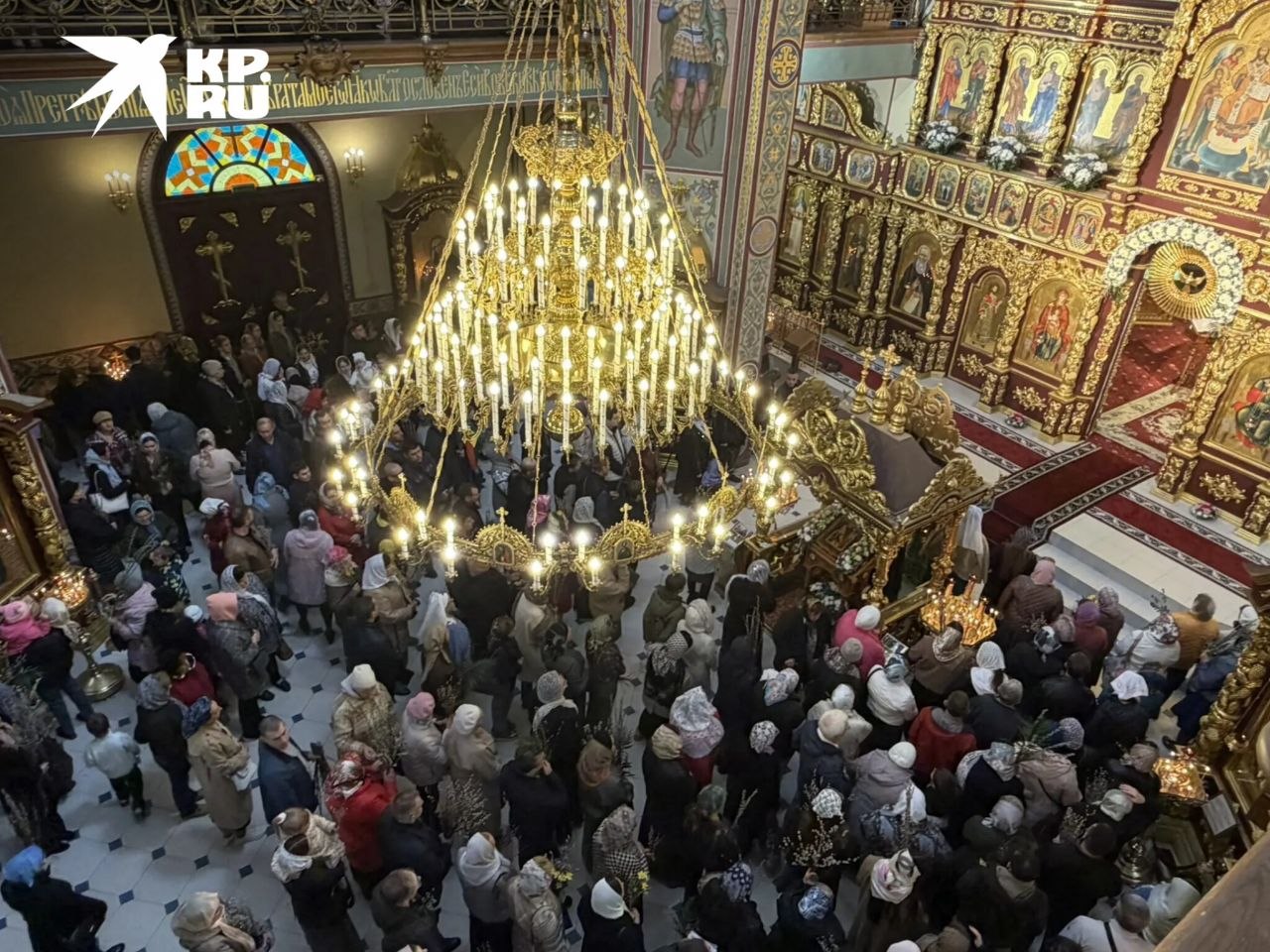 Продолжаем делиться кадрами с освящения верб из храма Троицы Живоначальной Продолжаем делиться кадрами с освящения верб из храма Троицы Живоначальной