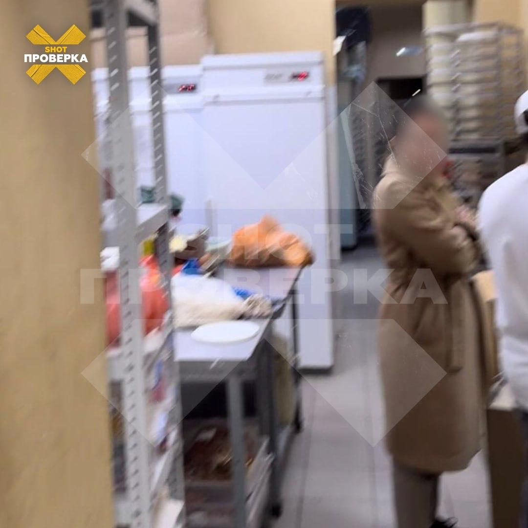 Жуткая антисанитария царит в пекарне "Хлеб да пряник" в Ростове Жуткая антисанитария царит в пекарне "Хлеб да пряник" в Ростове