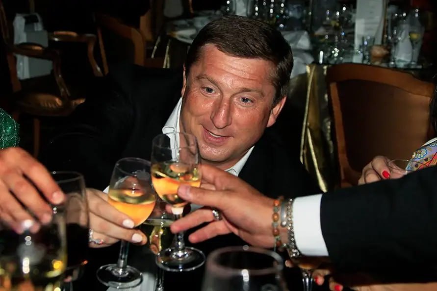 Судья из Краснодара незаконно вернула преступной группировке имущество на 10 миллиардов Судья из Краснодара незаконно вернула преступной группировке имущество на 10 миллиардов