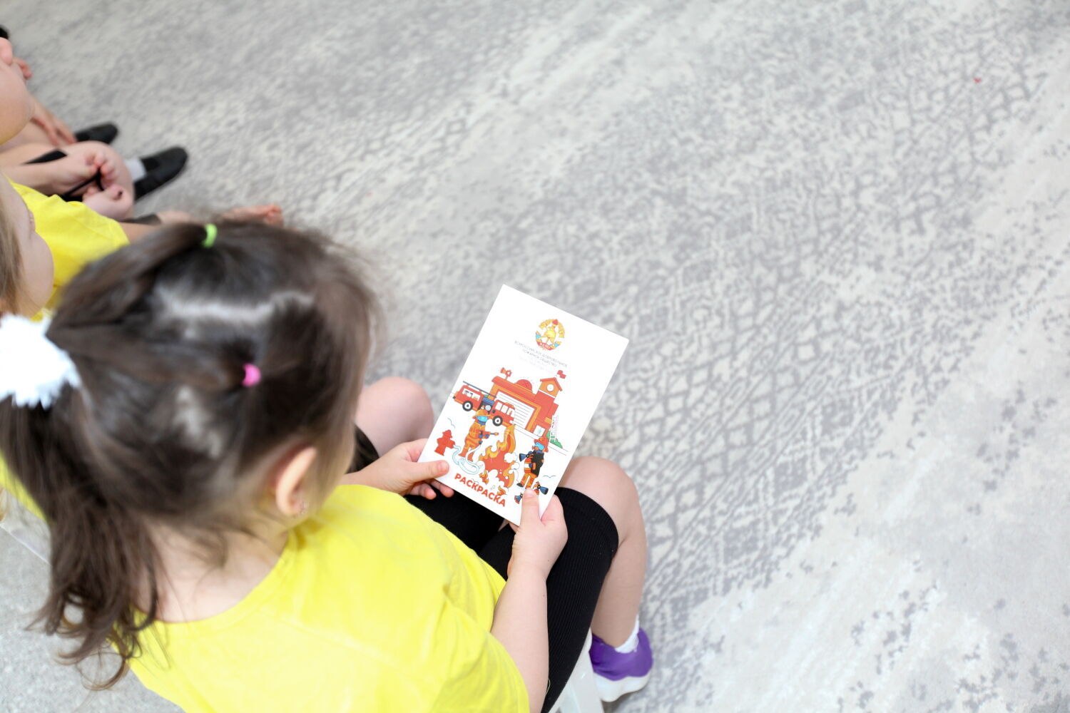 Сотрудники специального подразделения по охране Ростовской АЭС провели для воспитанников детского сада «Аленушка» спортивно-просветительскую акцию «Зарядка с МЧС России» Сотрудники специального подразделения по охране Ростовской АЭС провели для воспитанников детского сада «Аленушка» спортивно-просветительскую акцию «Зарядка с МЧС России»