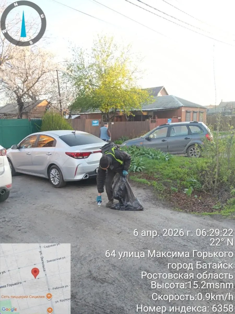 В Батайске продолжается ежедневная уборка улиц В Батайске продолжается ежедневная уборка улиц