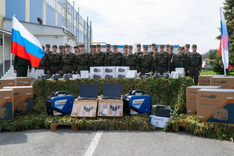 Юрий Слюсарь: Отправили очередную партию военнотехнической помощи нашим бойцам из батальона «Ростов»